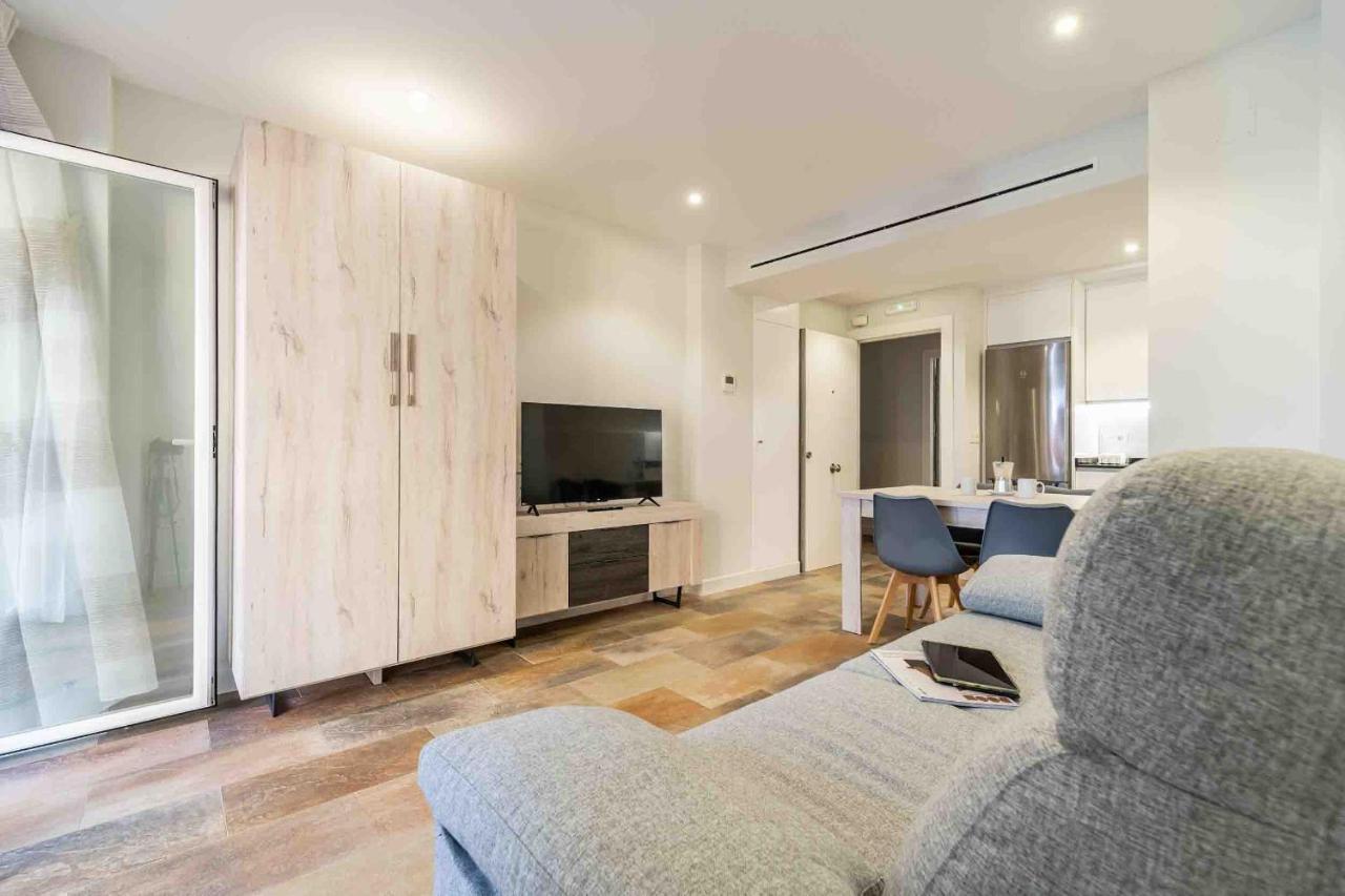Apartamentos Dr28 A 250 M De La Playa Fuengirola Bagian luar foto