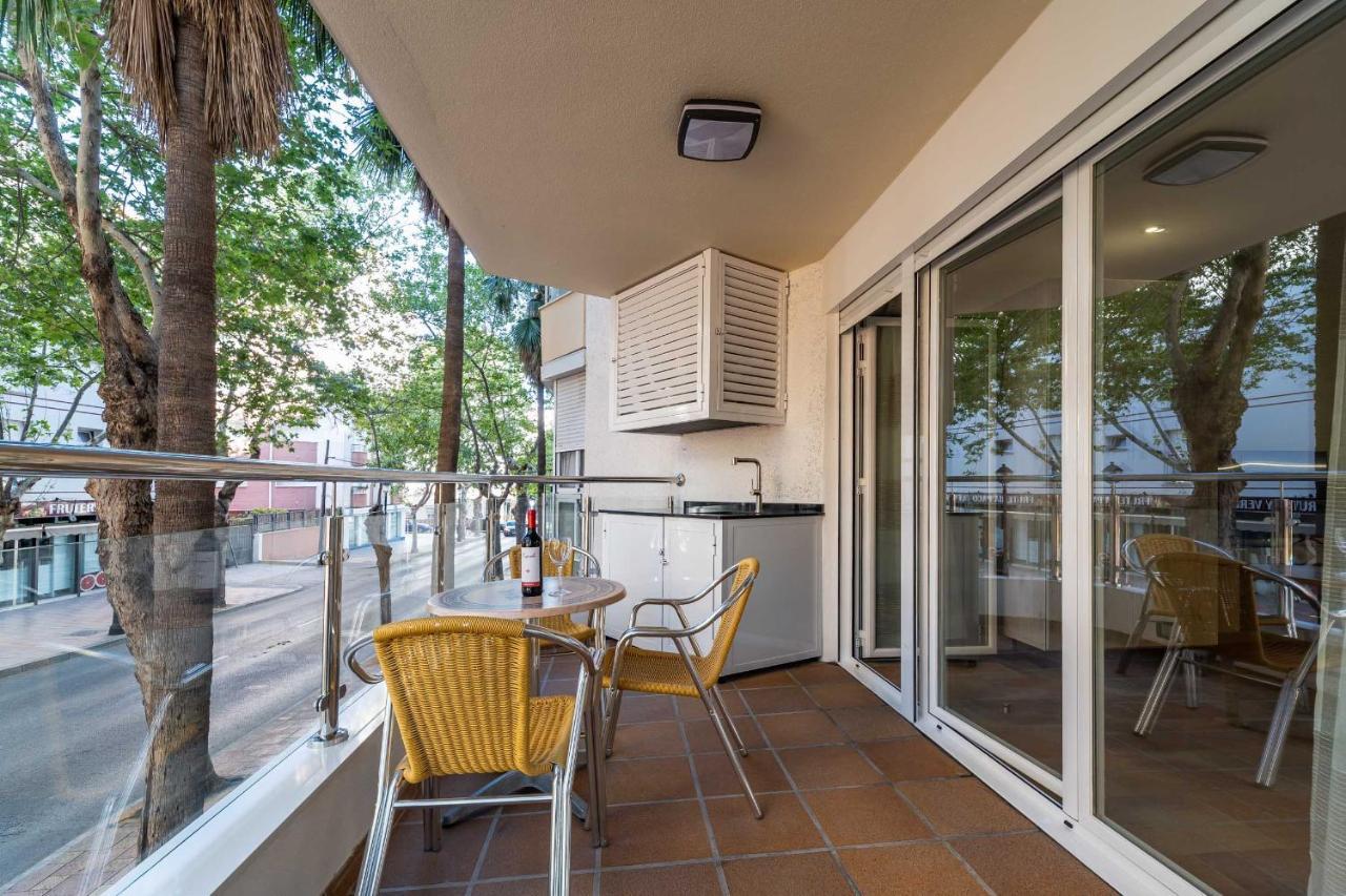 Apartamentos Dr28 A 250 M De La Playa Fuengirola Bagian luar foto