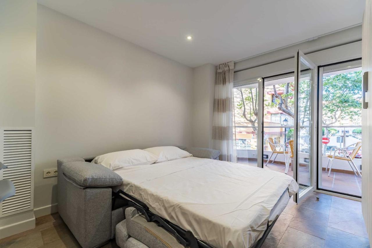 Apartamentos Dr28 A 250 M De La Playa Fuengirola Bagian luar foto