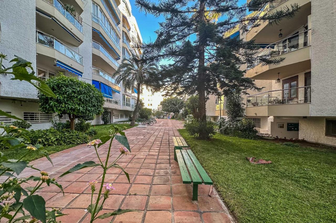 Apartamentos Dr28 A 250 M De La Playa Fuengirola Bagian luar foto