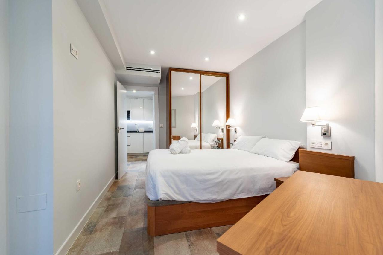 Apartamentos Dr28 A 250 M De La Playa Fuengirola Bagian luar foto